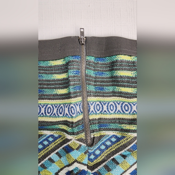 VINTAGE AMERICAN EAGLE OUTFITTERS WOMEN'S MINI SKIRT, SIZE 8, MULTICOLOR - Picture 3 of 10